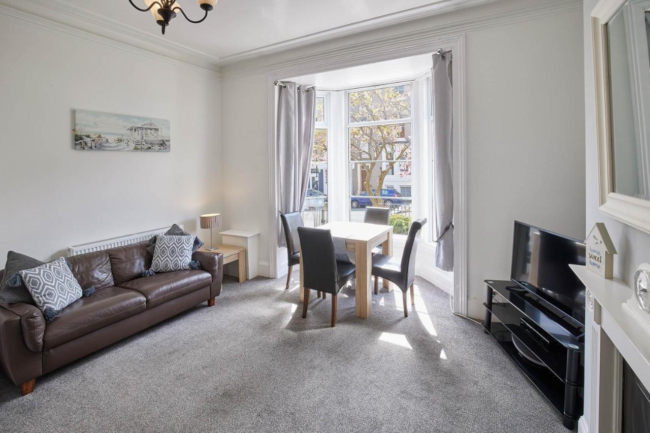 Glencoe Holiday Apartments Whitby Bagian luar foto